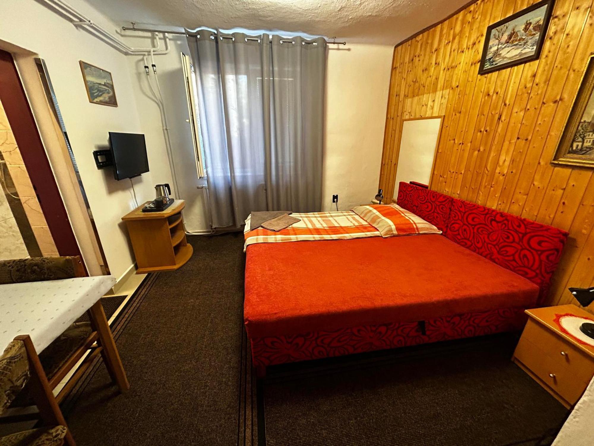 Penzion Rozalia Hotel Kosice Exterior photo